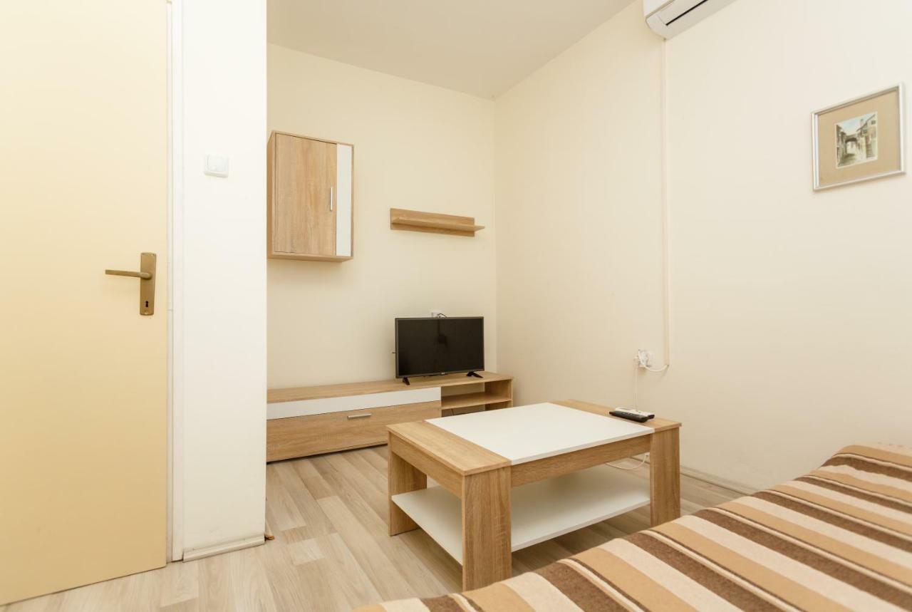 Apartman Jezevac Krk Town Extérieur photo
