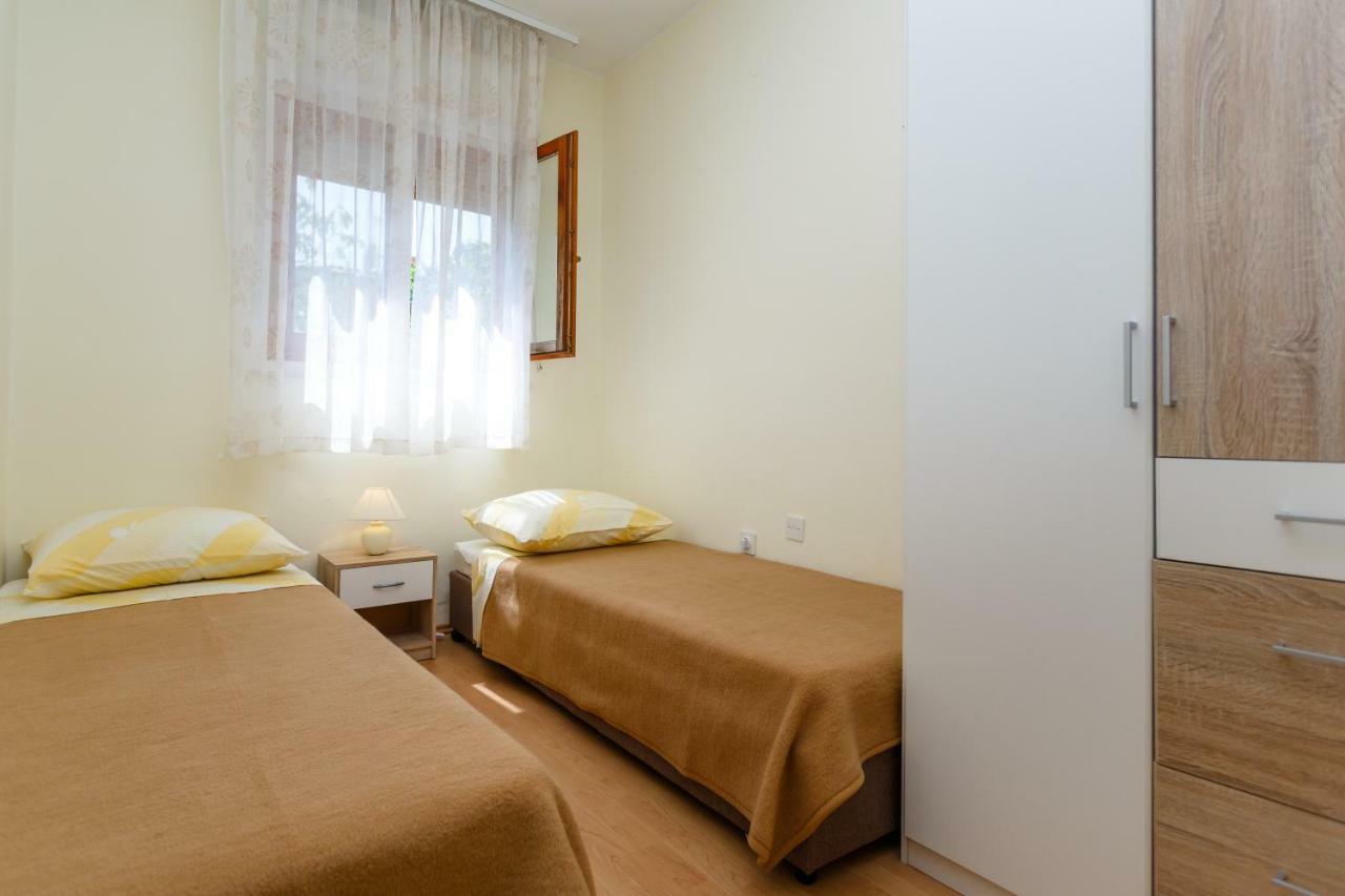 Apartman Jezevac Krk Town Extérieur photo