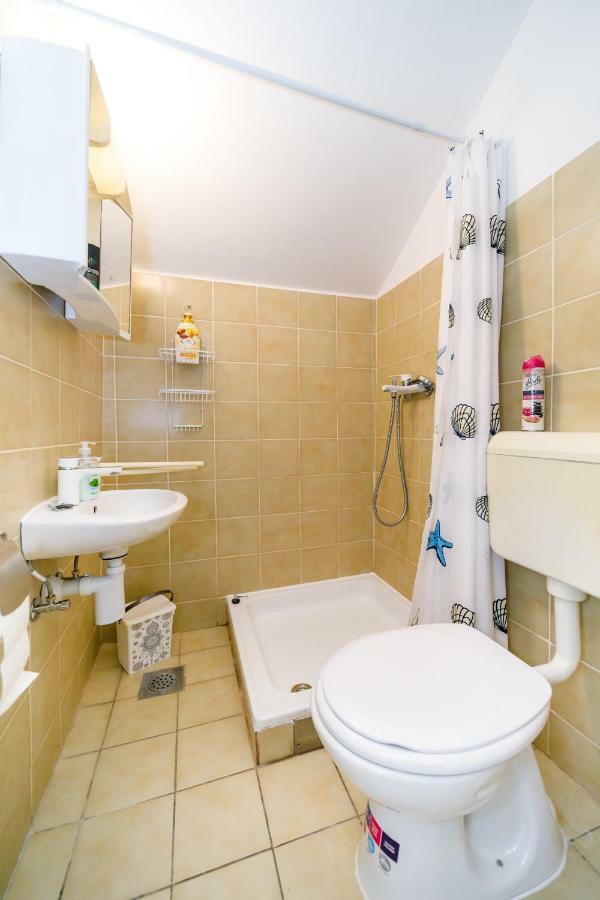 Apartman Jezevac Krk Town Extérieur photo